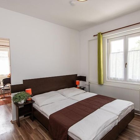 Hello Apartmanhaz Sopron Exterior foto