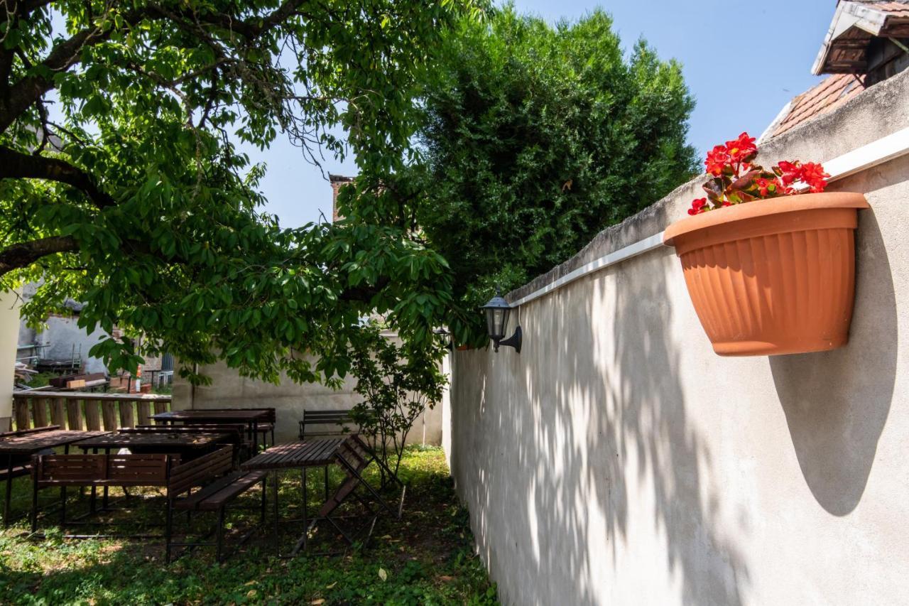 Hello Apartmanhaz Sopron Exterior foto