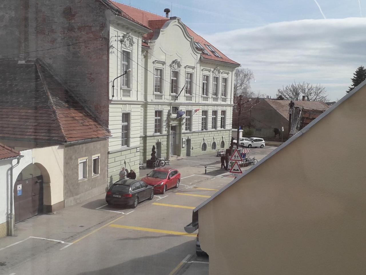 Hello Apartmanhaz Sopron Exterior foto