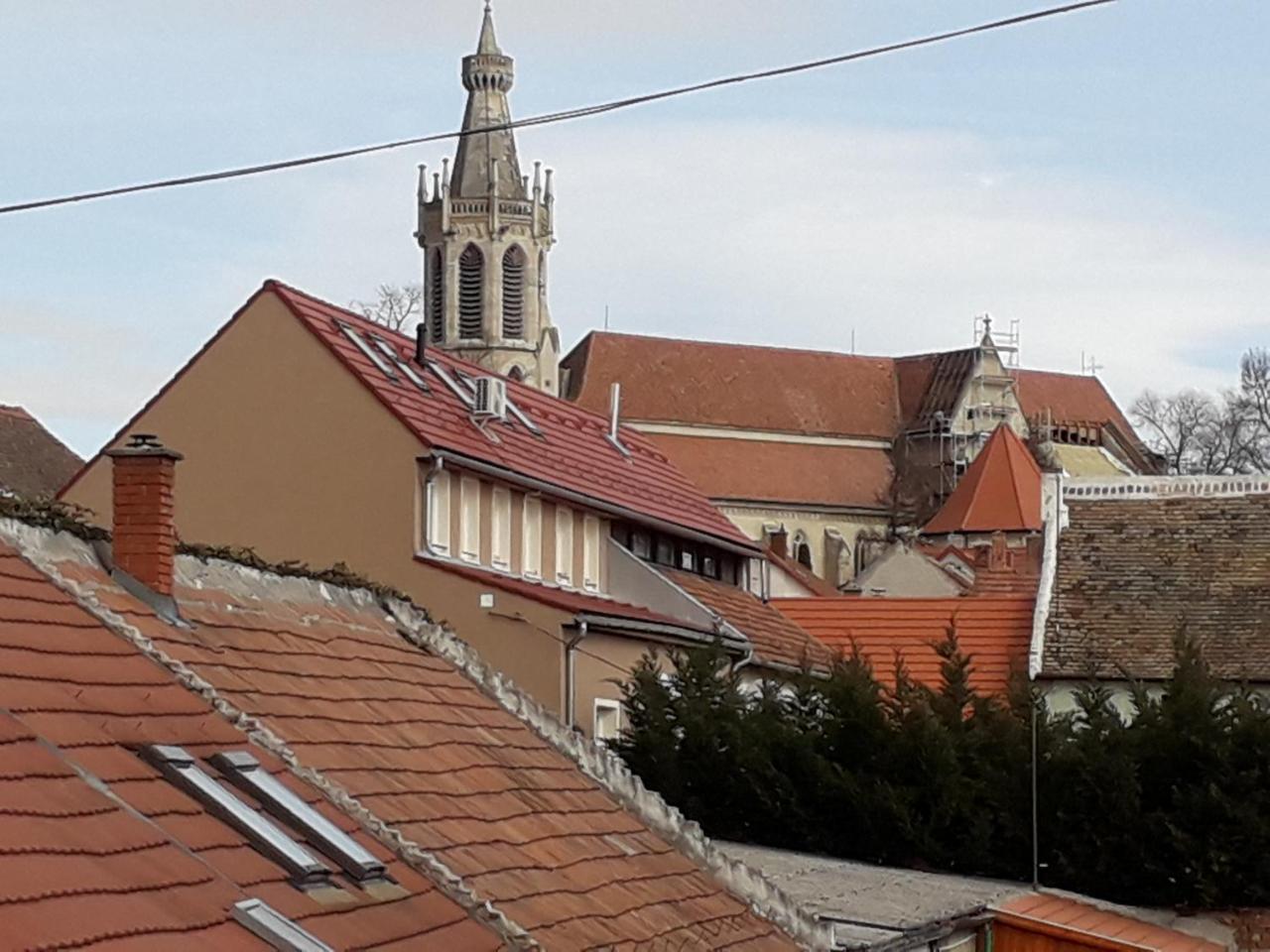 Hello Apartmanhaz Sopron Exterior foto
